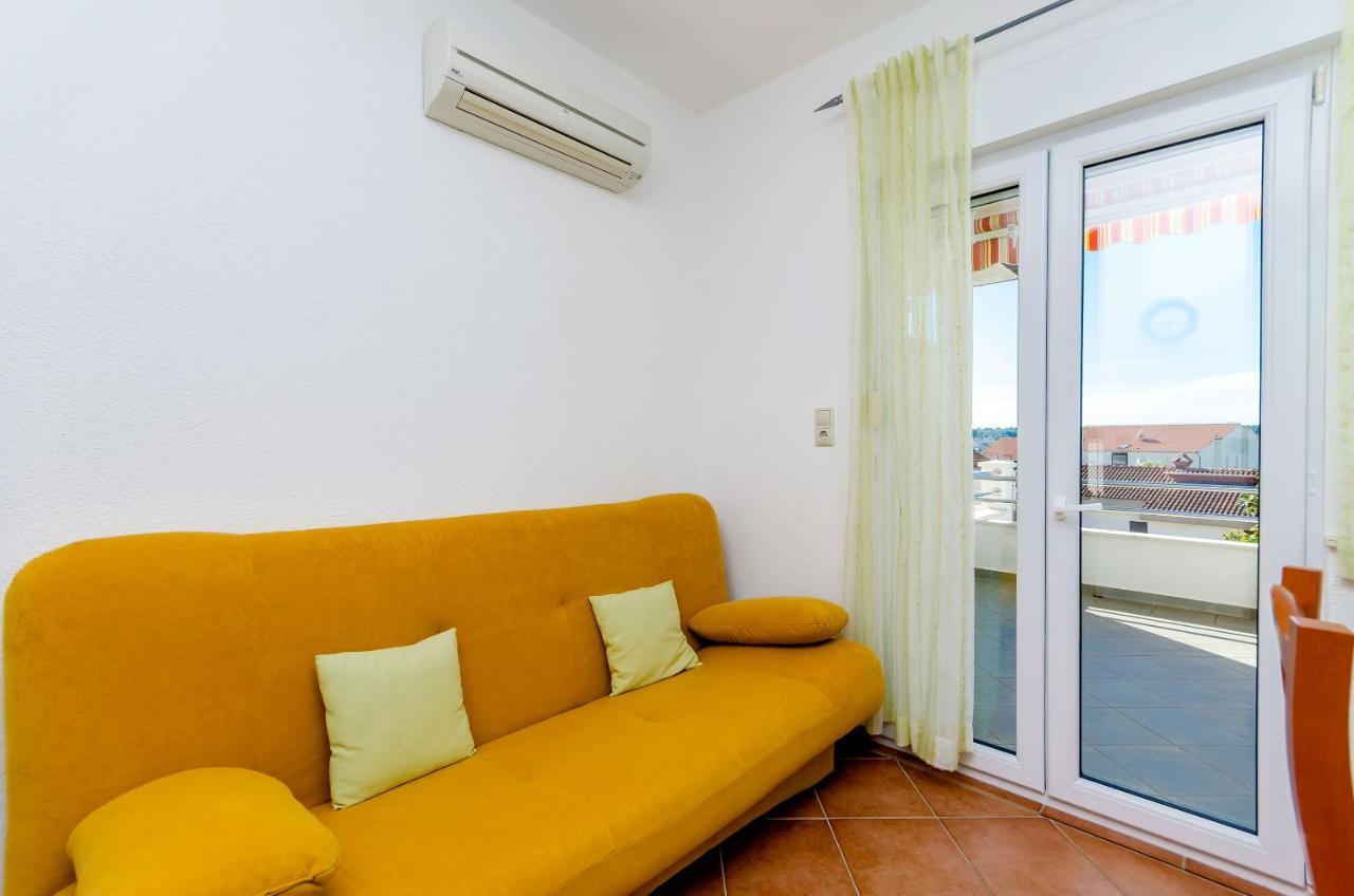 Apartments Palm Tree Trogir Extérieur photo