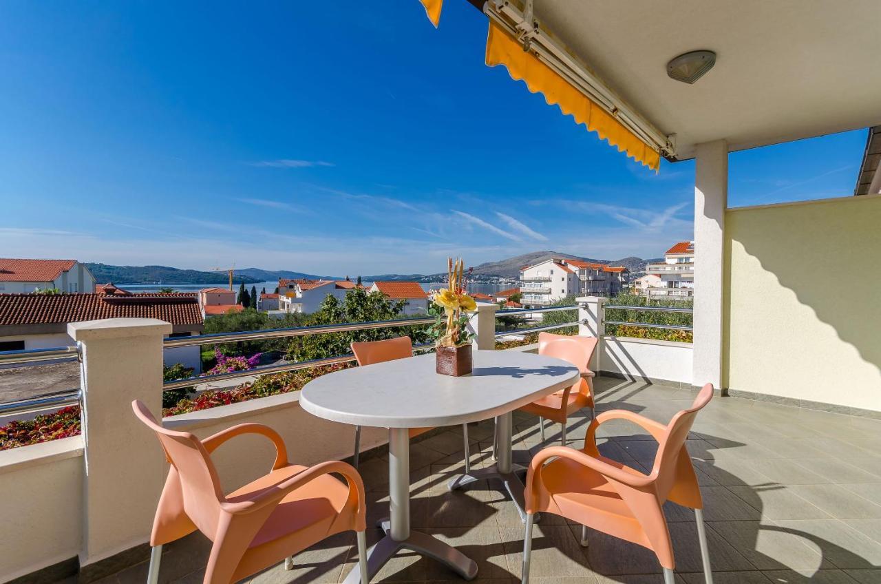 Apartments Palm Tree Trogir Extérieur photo