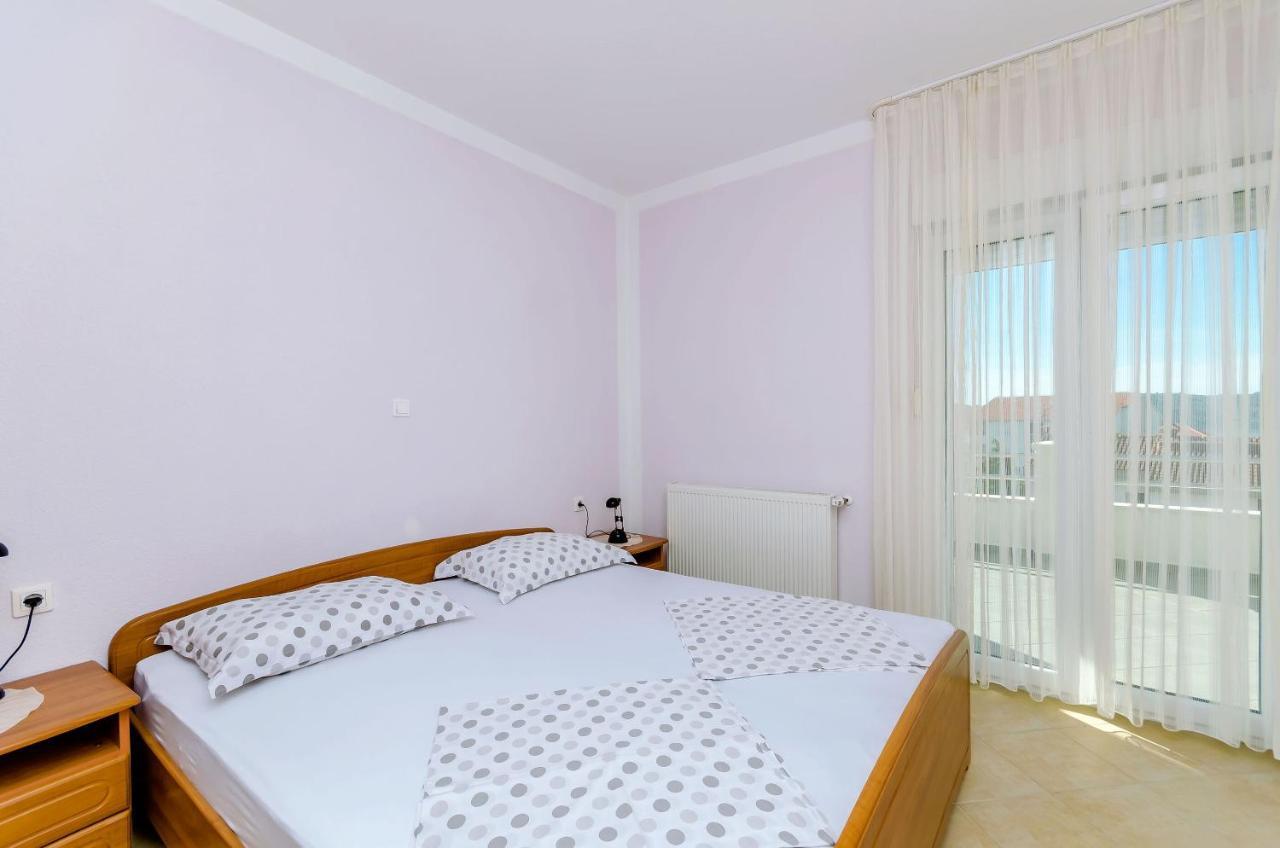 Apartments Palm Tree Trogir Extérieur photo