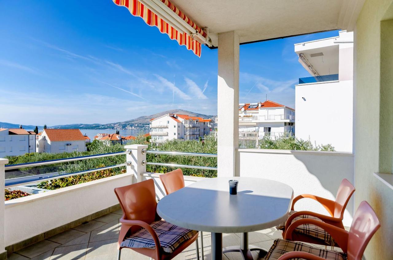Apartments Palm Tree Trogir Extérieur photo