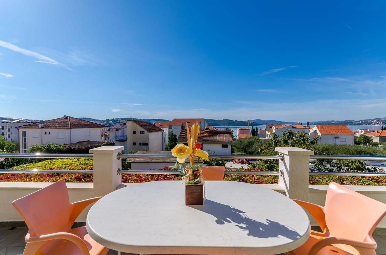 Apartments Palm Tree Trogir Extérieur photo